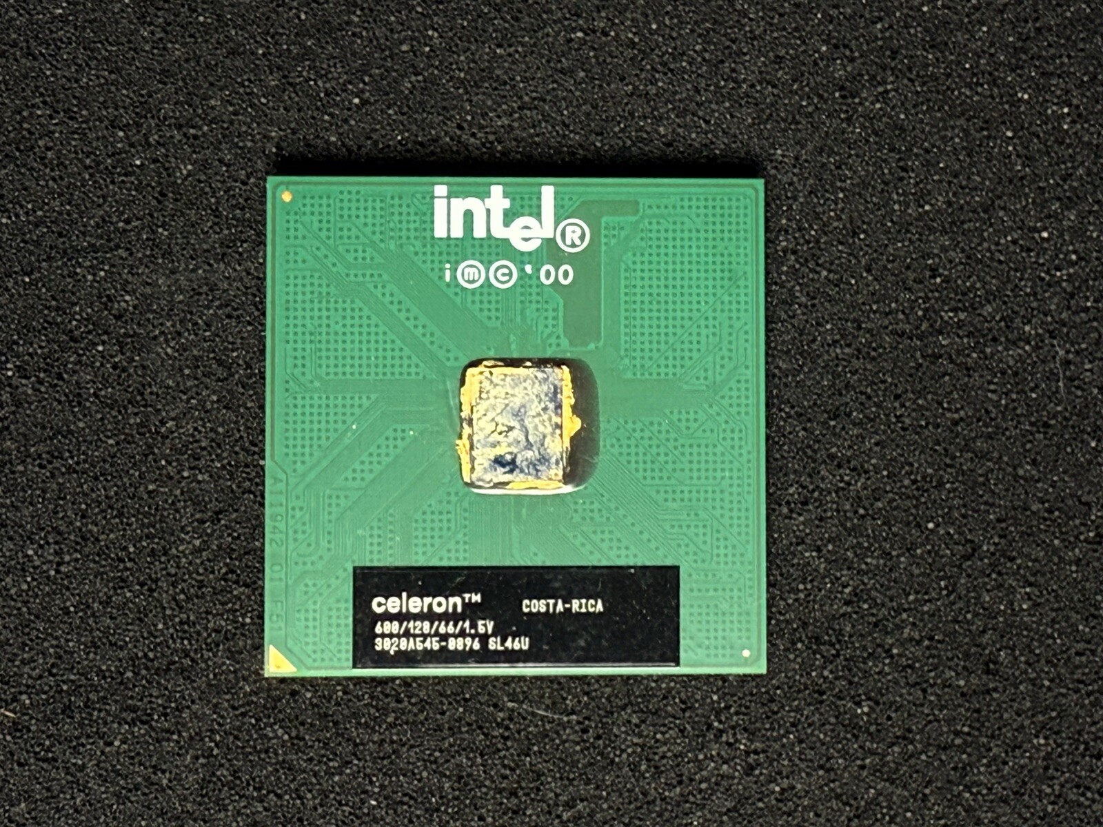 Intel Celeron 600/128/66/1.5V Laptop Processor *Rare*
