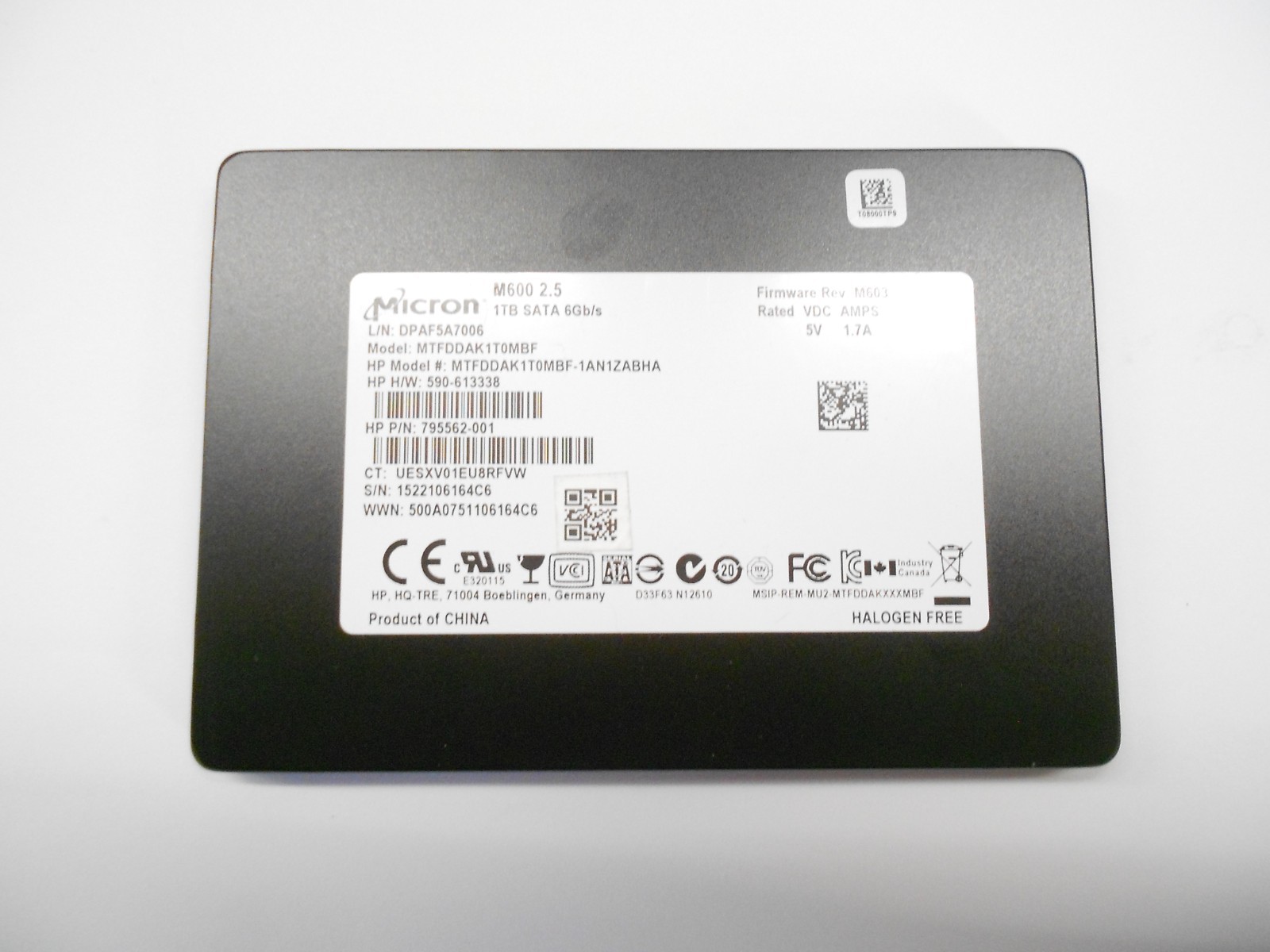 NEW HP 795562-001 Micron M600 1TB 2.5" SATA SSD Server Hard Drive MTFDDAK1T0MBF