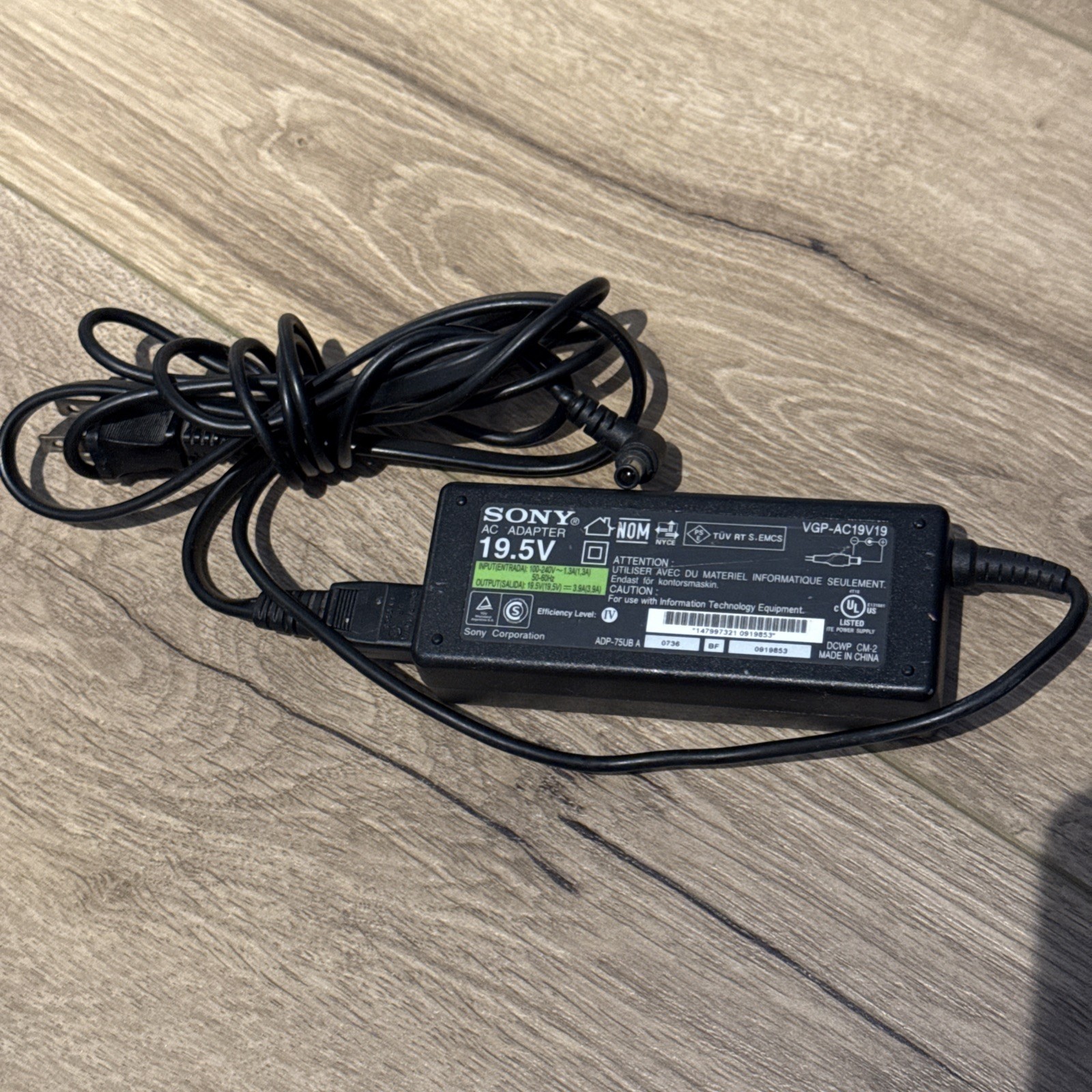 SONY VAIO VGP-AC19V19 AC Power Adapter Charger Genuine OEM 19.5V 3.3A 65W