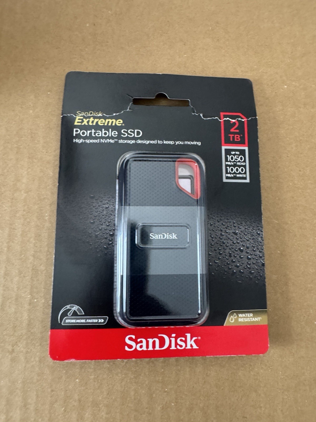 NEW SanDisk Extreme Portable SSD 2TB High Speed NVMe SDSSDE61-2T00-AT