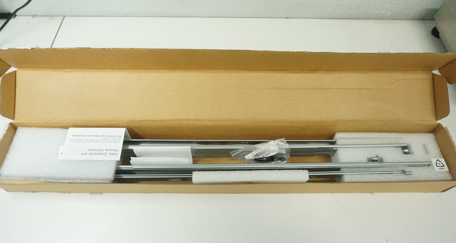 NEW - HP Hewlett Packard 1U SFF Easy Install Rack Rail Kit 734807-B21