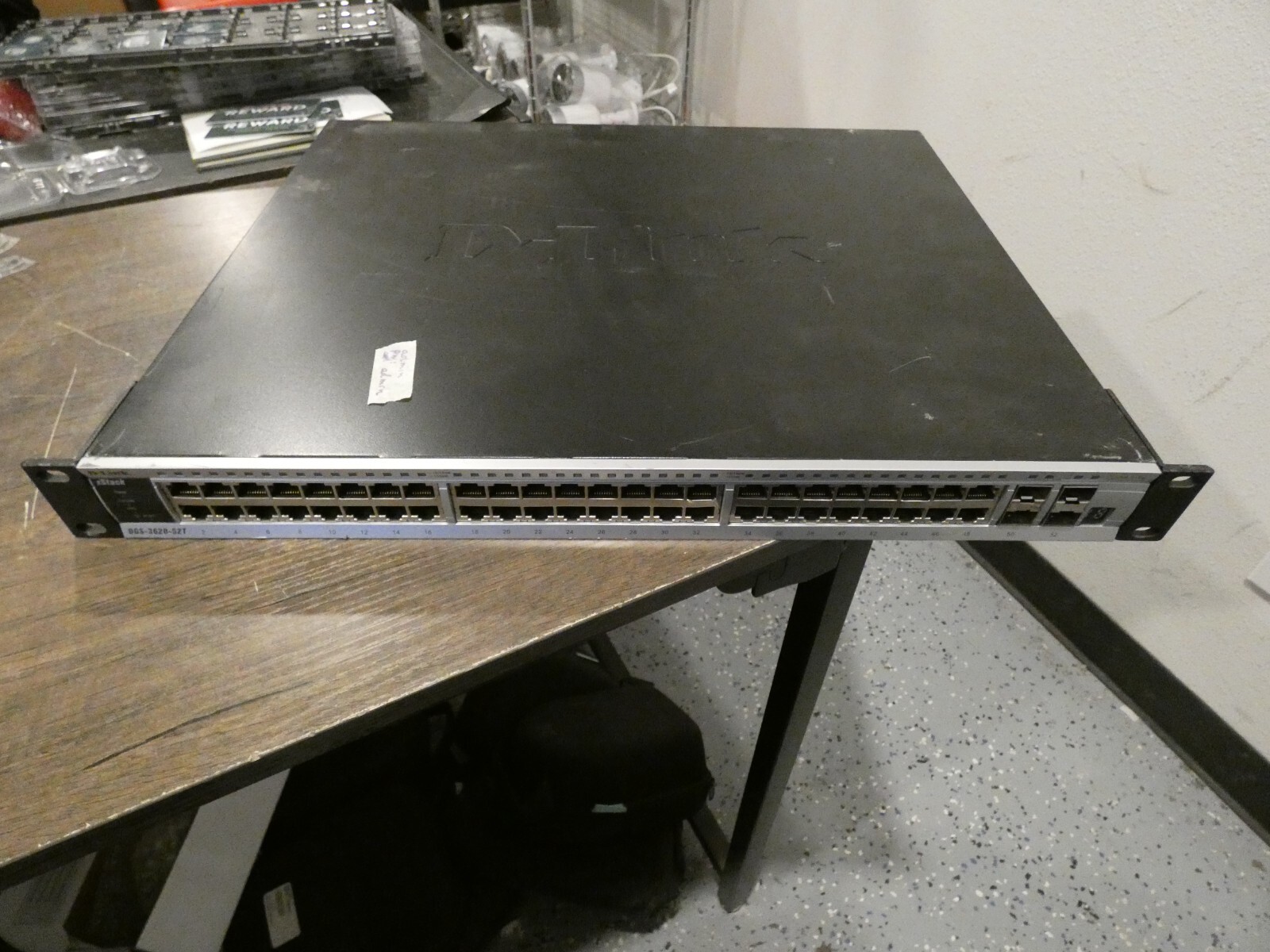 DGS-3620-52T D-Link 52-Port xStack L3 Managed Stackable Gigabit Switch