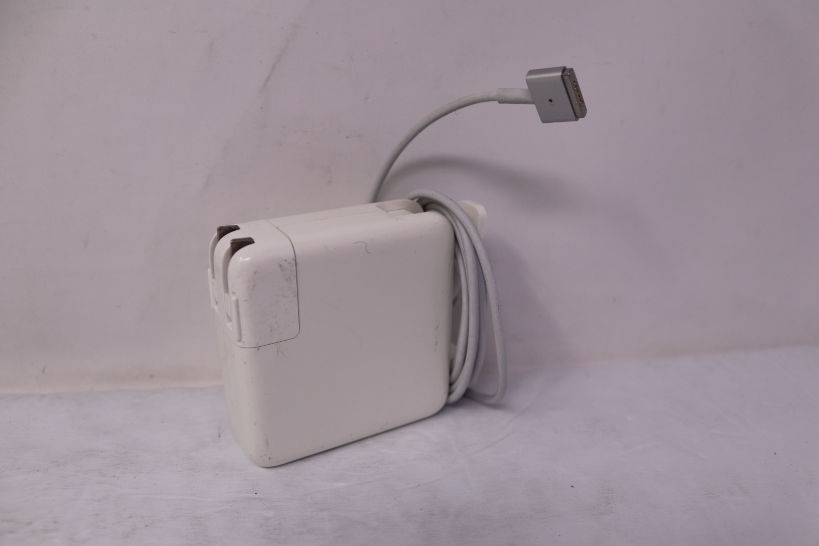 60W Magnetic T-Tip Power AC Adapter w/ Cable