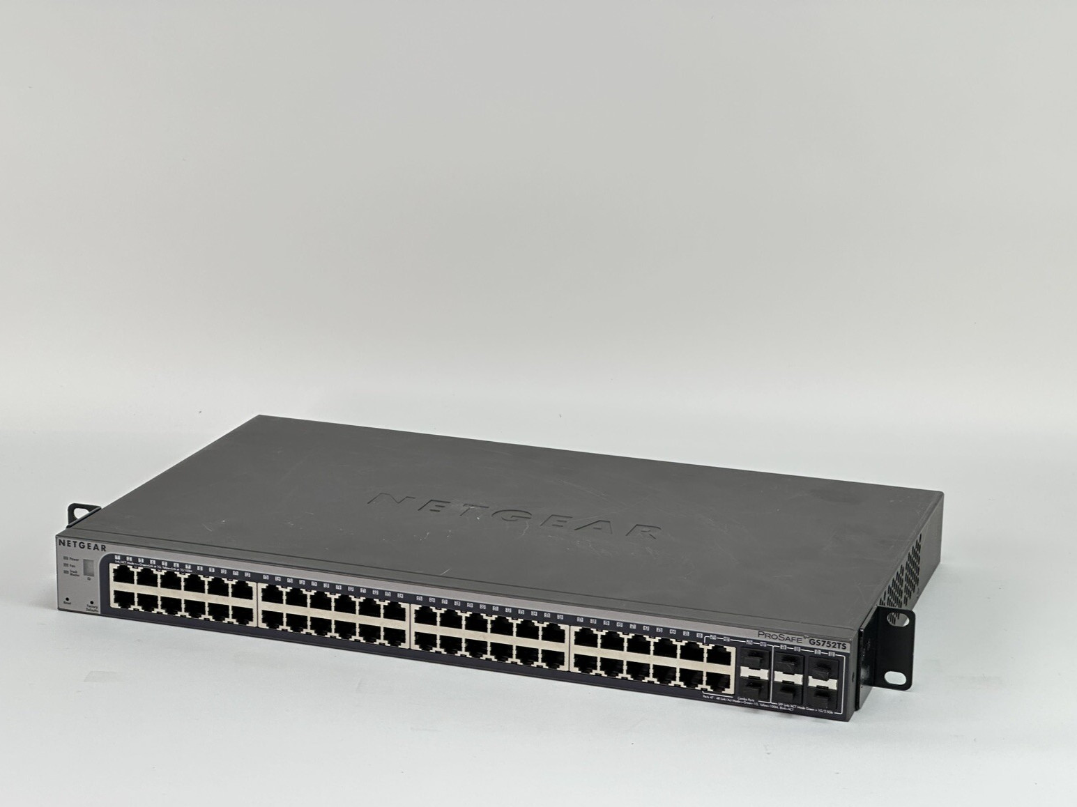 NETGEAR ProSafe GS752TS Switch 4x SFP Stacking 48x 10/100/1000 Gigabit ports 1U