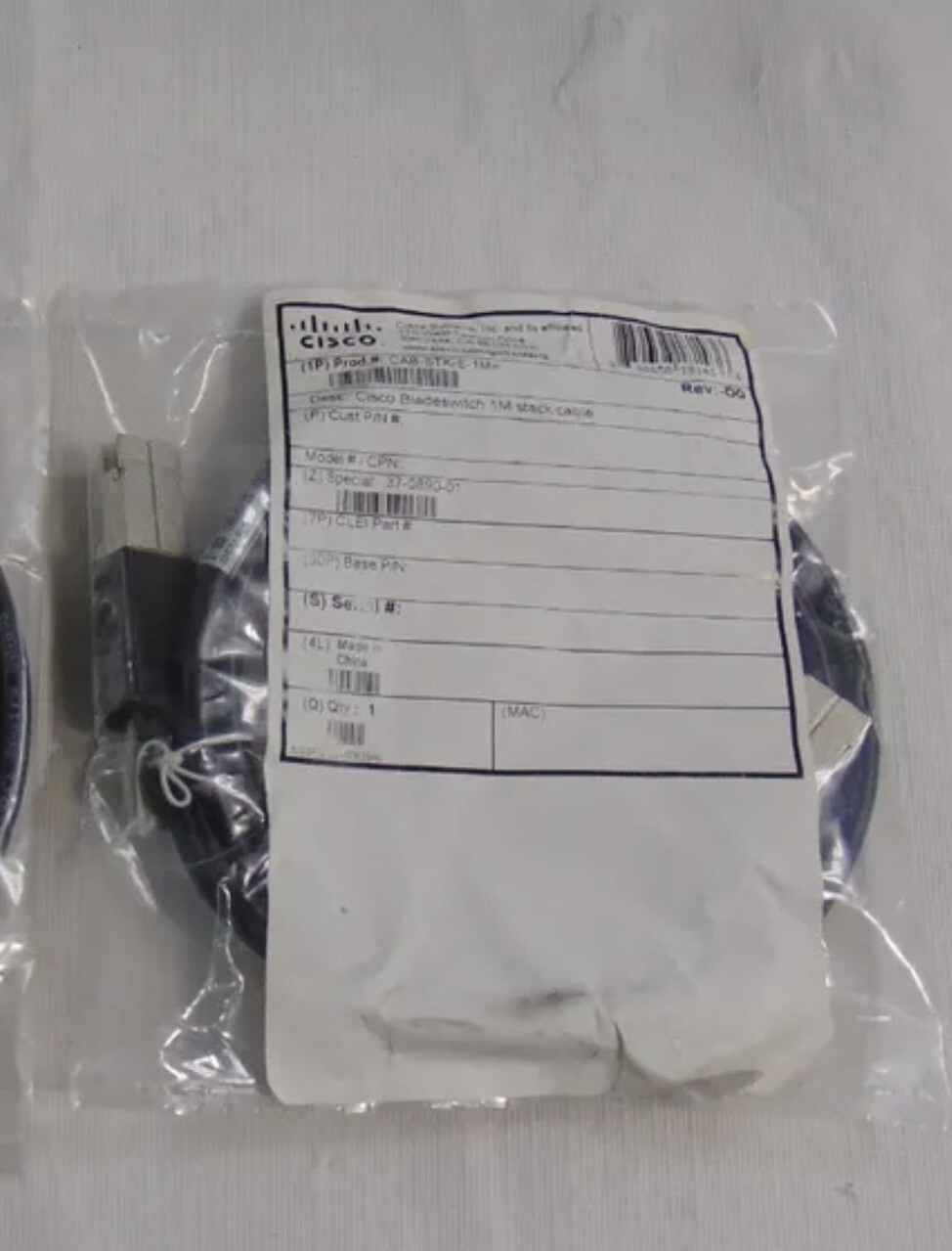Cisco CAB-STK-E-1M FlexStack Stacking Cable for Catalyst 2960 Series New Sealed 