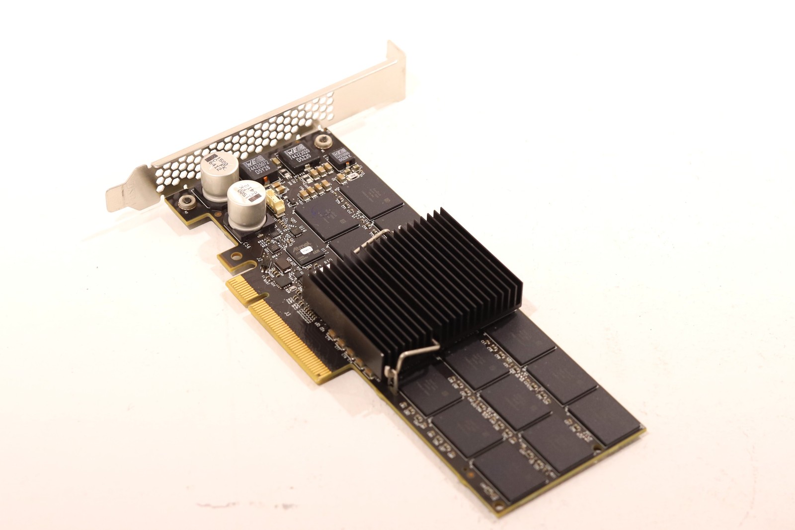 HPE Read Intensive-2 3.2TB HH/HL PCIe x8 Workload Accelerator P/N:833586-001