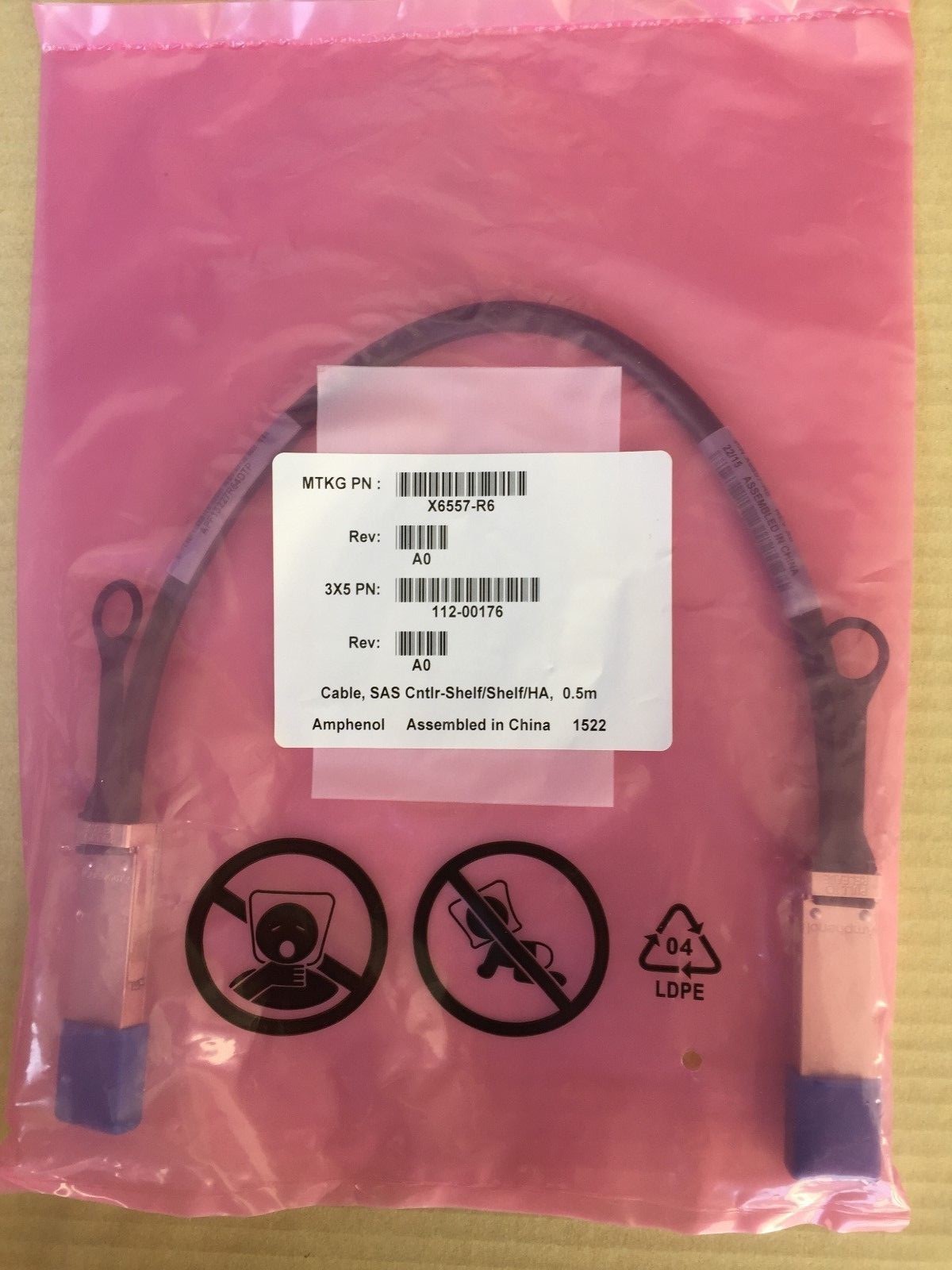 NetApp Amphenol X6557-R6 112-00176 SAS Cable, Cntlr-Shelf/Shelf-Shelf/HA, 0.5m