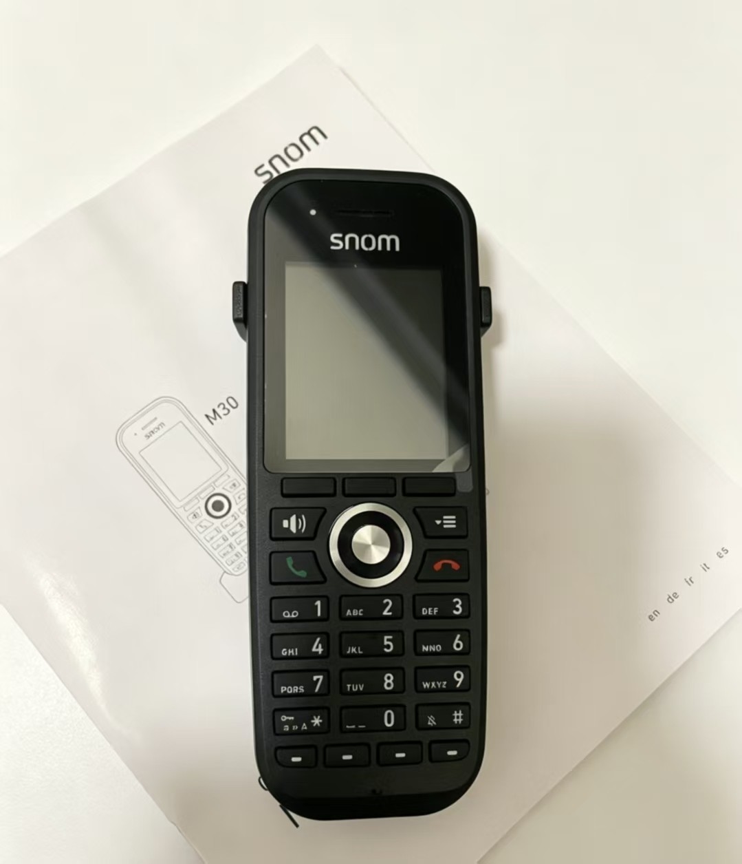 Brand New In Box Snom M430 Wireless DECT VoIP Phone Set M400 Base & M30 Handset