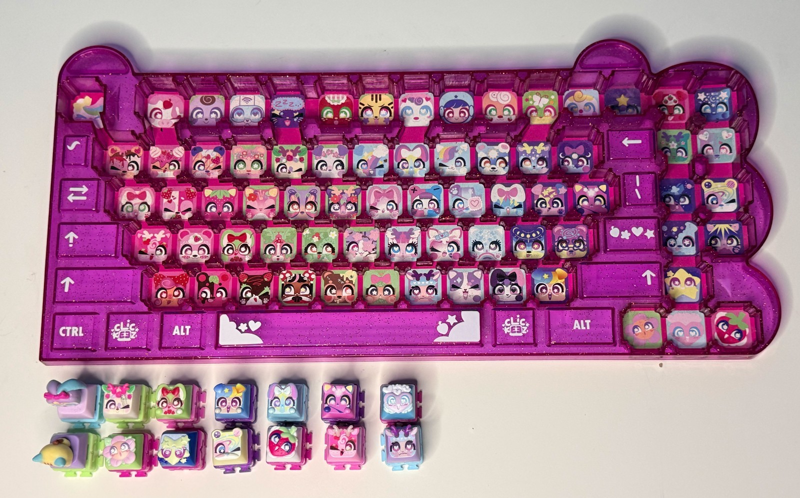 Clickeez Keyboard Playset Cartoon Character Keycaps Lot Collectible w/ 14 keys