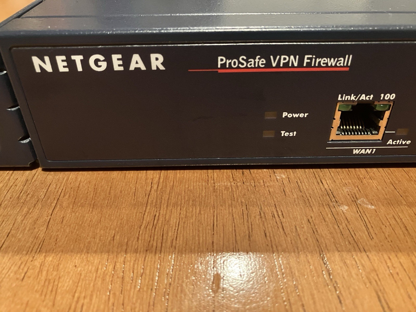 Netgear Pro safe VPN Firewall FVX538