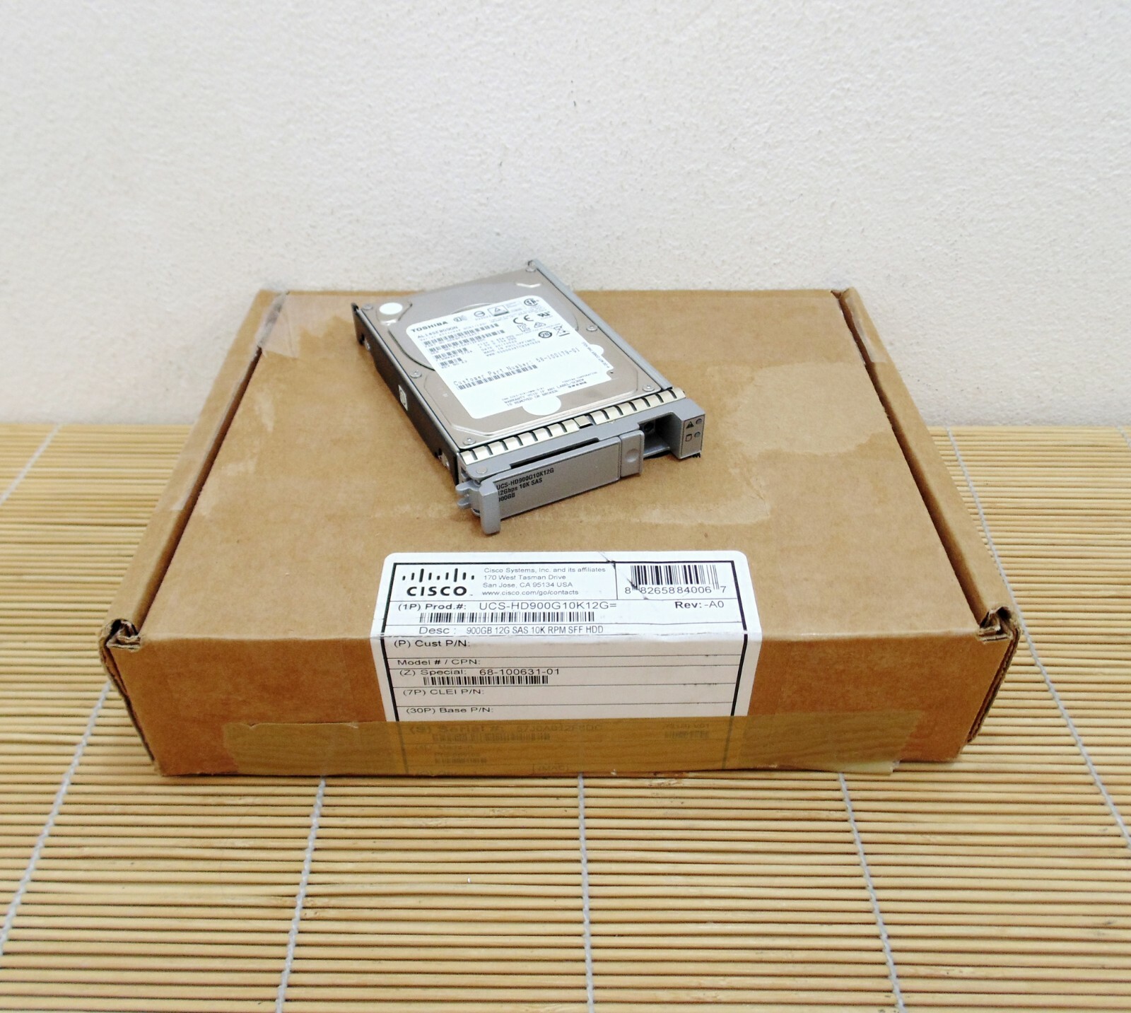 Cisco UCS-HD900G10K12G 900GB 12G SAS 10K RPM SFF HDD Boxed