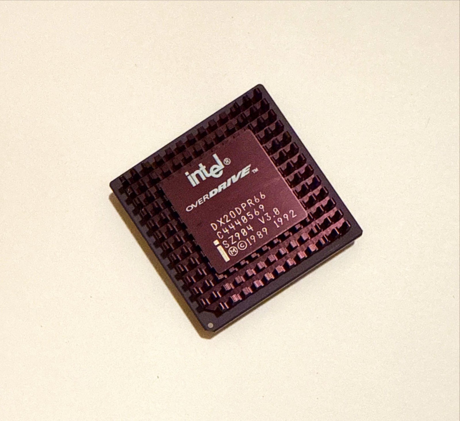 1992 Vintage Intel Overdrive DX20DPR66 SZ904 Ceramic Gold Plated CPU Collectible