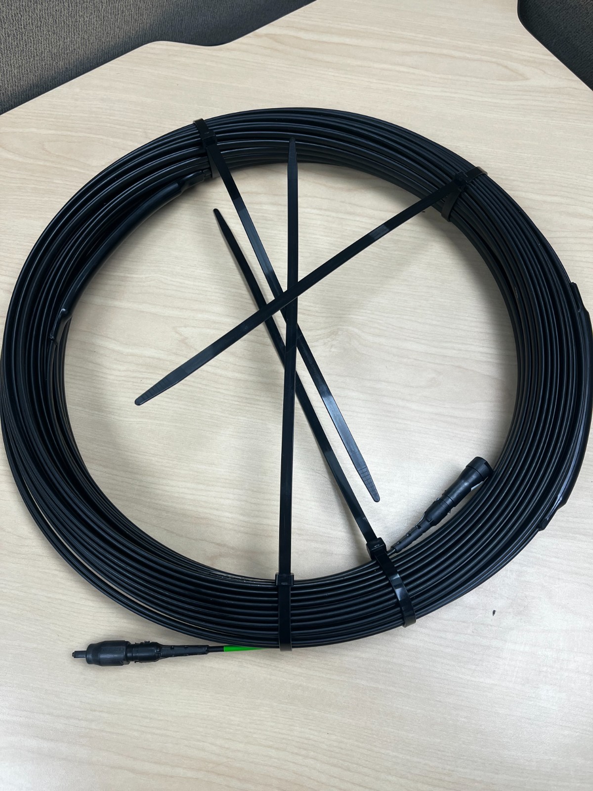 Corning® 12-Fiber Distribution Riser Plenum (FDRP) Single-Mode Fiber, 250ft, NOB