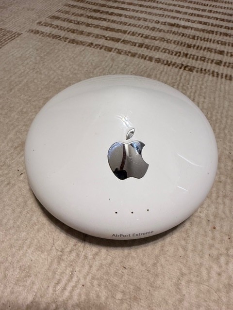 Vintage Apple Airport Base Station 2001  M8209LL