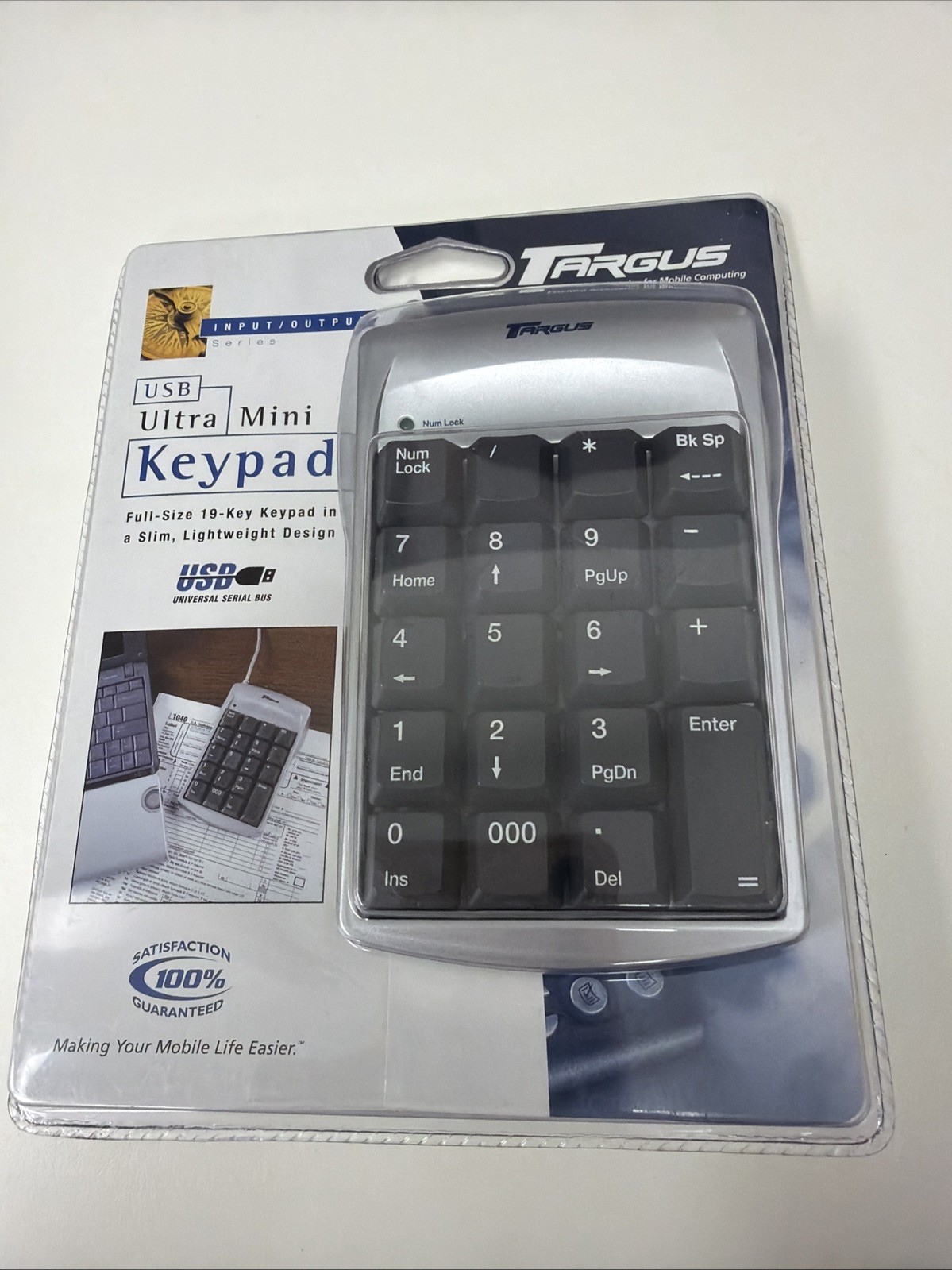 Targus Ultra Mini 19-Key Numeric Keypad with USB Hub Black