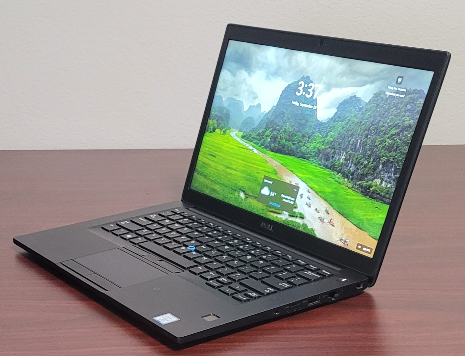 Dell Latitude 7490 14" Intel Quad i5-8350U 1.70GHz, 16GB 128GB SSD, Win 11 Pro