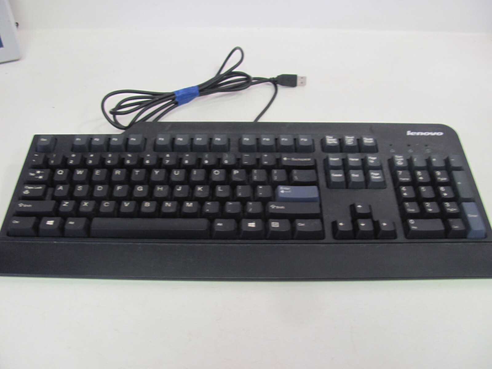 Preowned Lenovo SK-8825 USB NetVista Keyboard PN/54Y9400