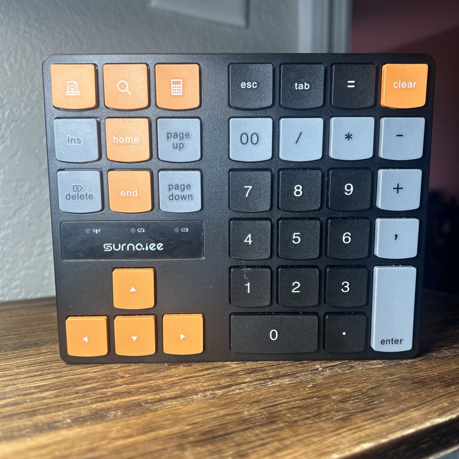 Wireless Numeric Keypad 2.4G Rechargeable 35-Keys for Data Input — Model NK606