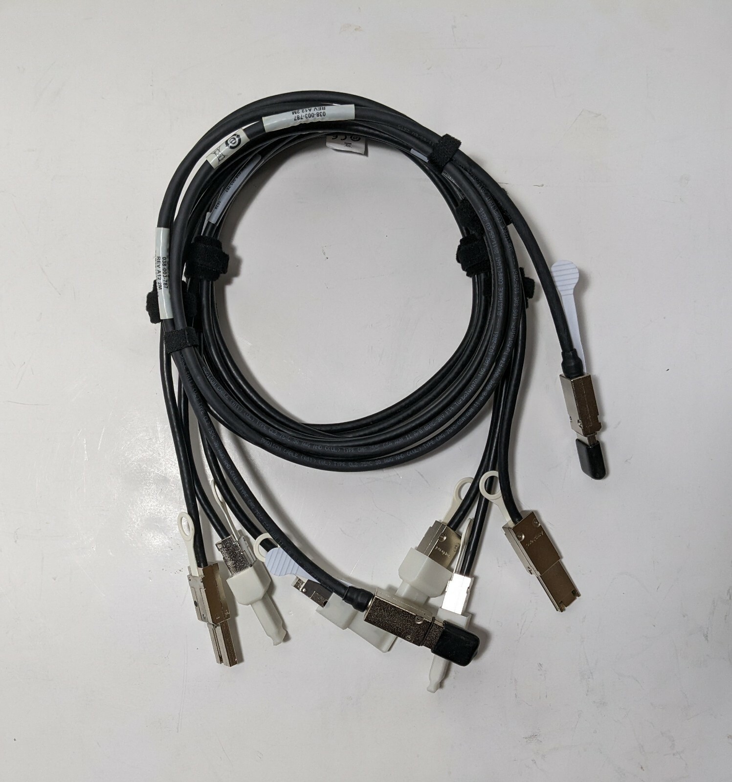 LOT OF 24 038-003-787 SFF-8088 to SFF-8088 Mini SAS 2m Cable EMC/Molex/Amphenol