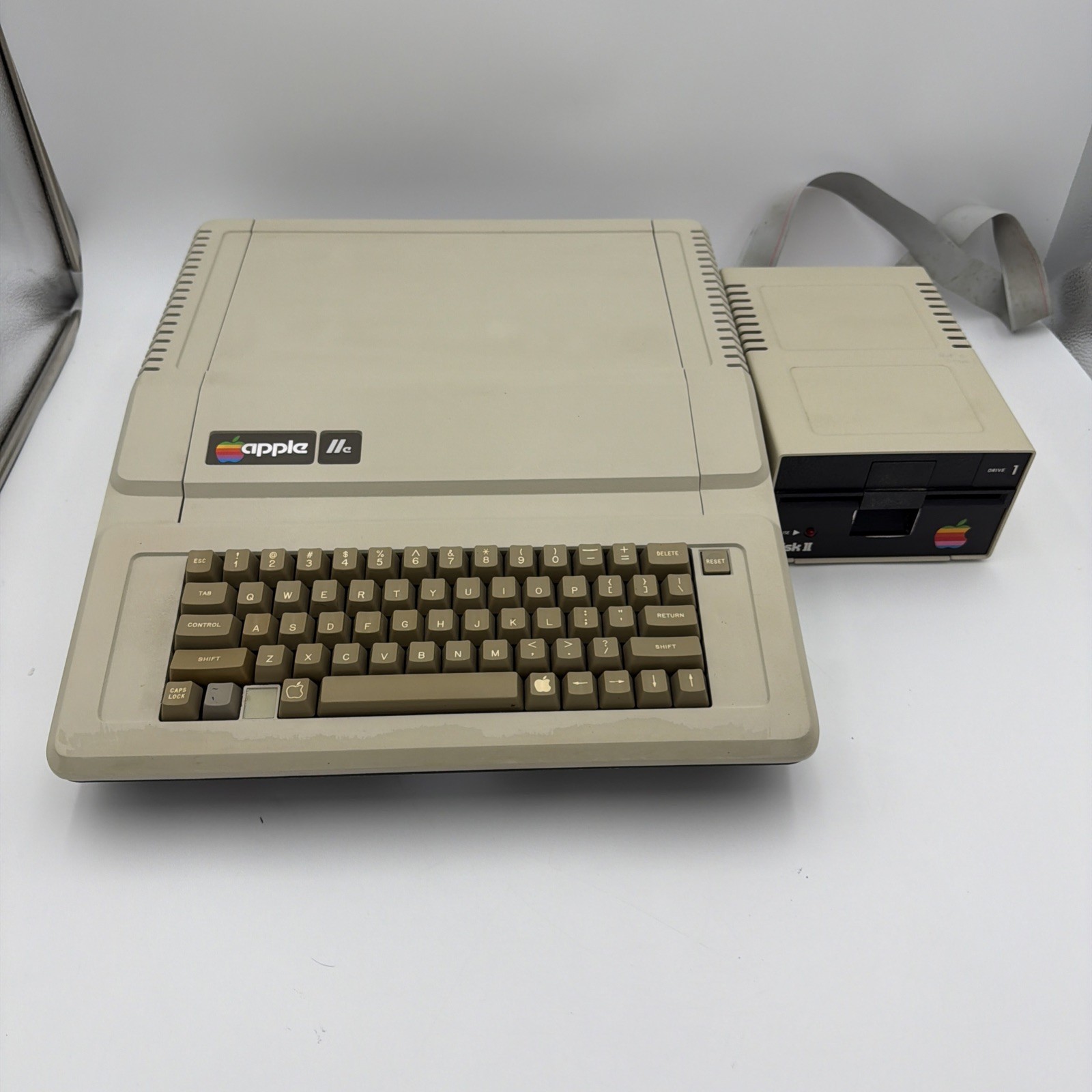 Apple IIe A2S2064 Computer with Disk II A2M0003 Drive – Fully Serviced – Tested