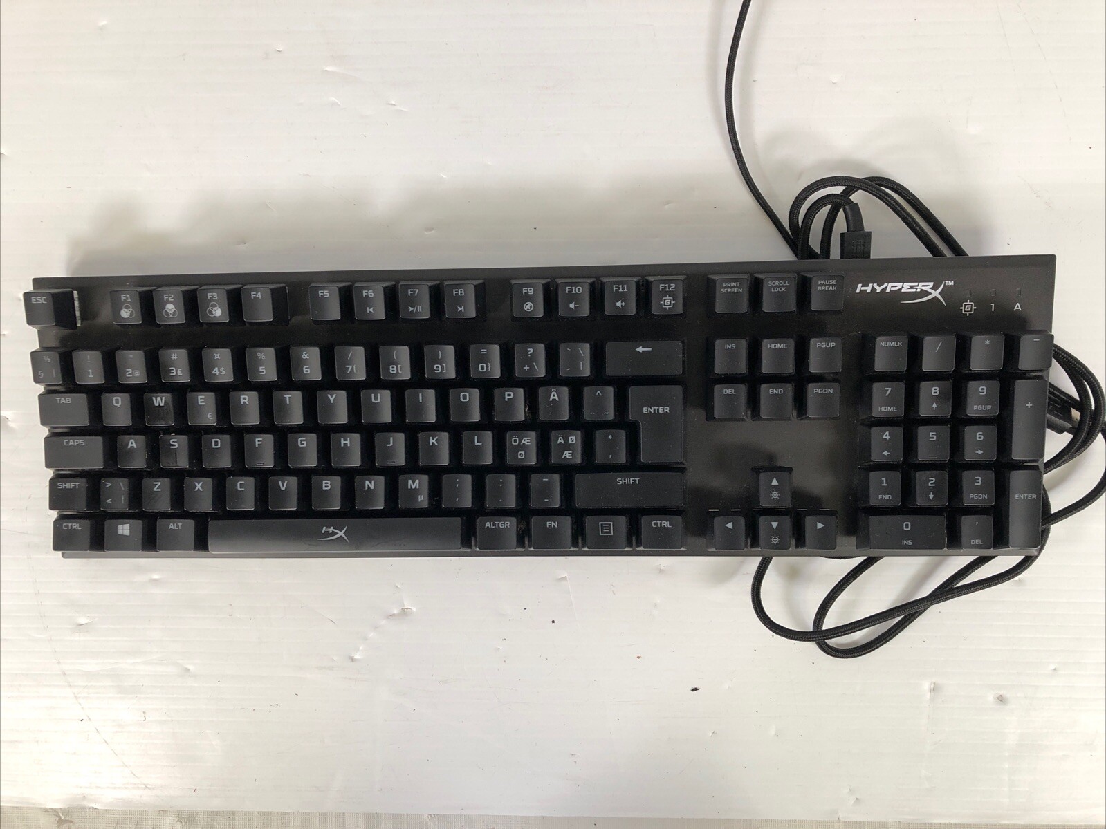 Hyper XHX-KB1SS2-US Alloy FPS RGB Mechanical Gaming Rainbow Keyboard
