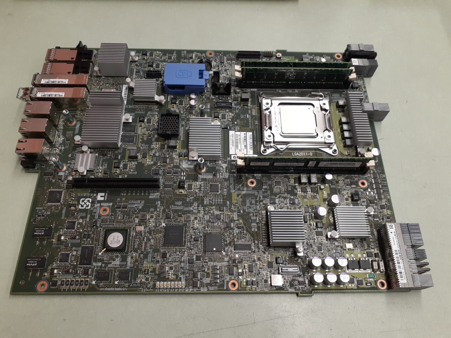 Netapp FAS80X0 Filer System Motherboard 110-00261+B4 / SR0KW + 3x8GB