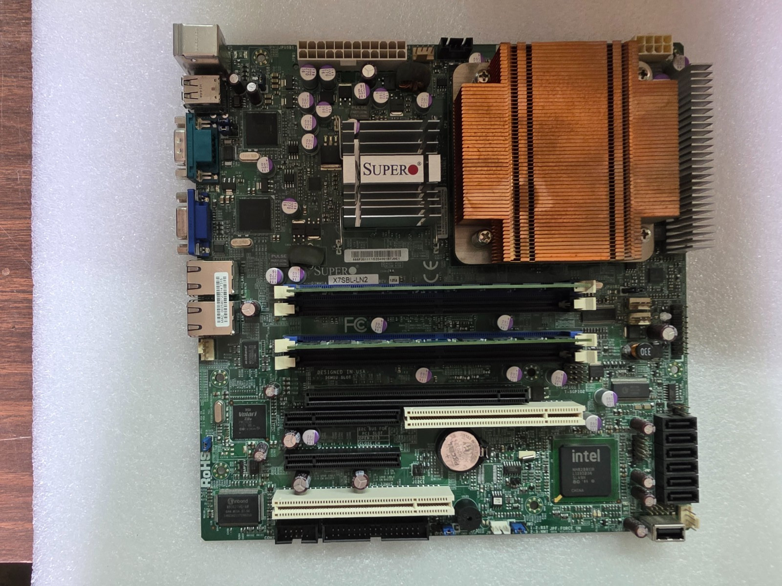 SuperMicro X7SBL-LN2 LGA 775/Socket T Motherboard Q8400 2.66GHz, 4GB RAM