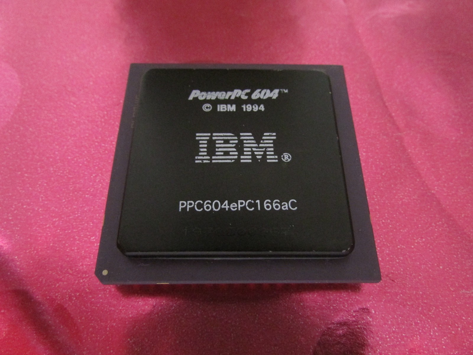 Vintage IBM PPC604ePCd200bE 200MHz PowerPc 604 MCM CPU/Processor Gold Pins