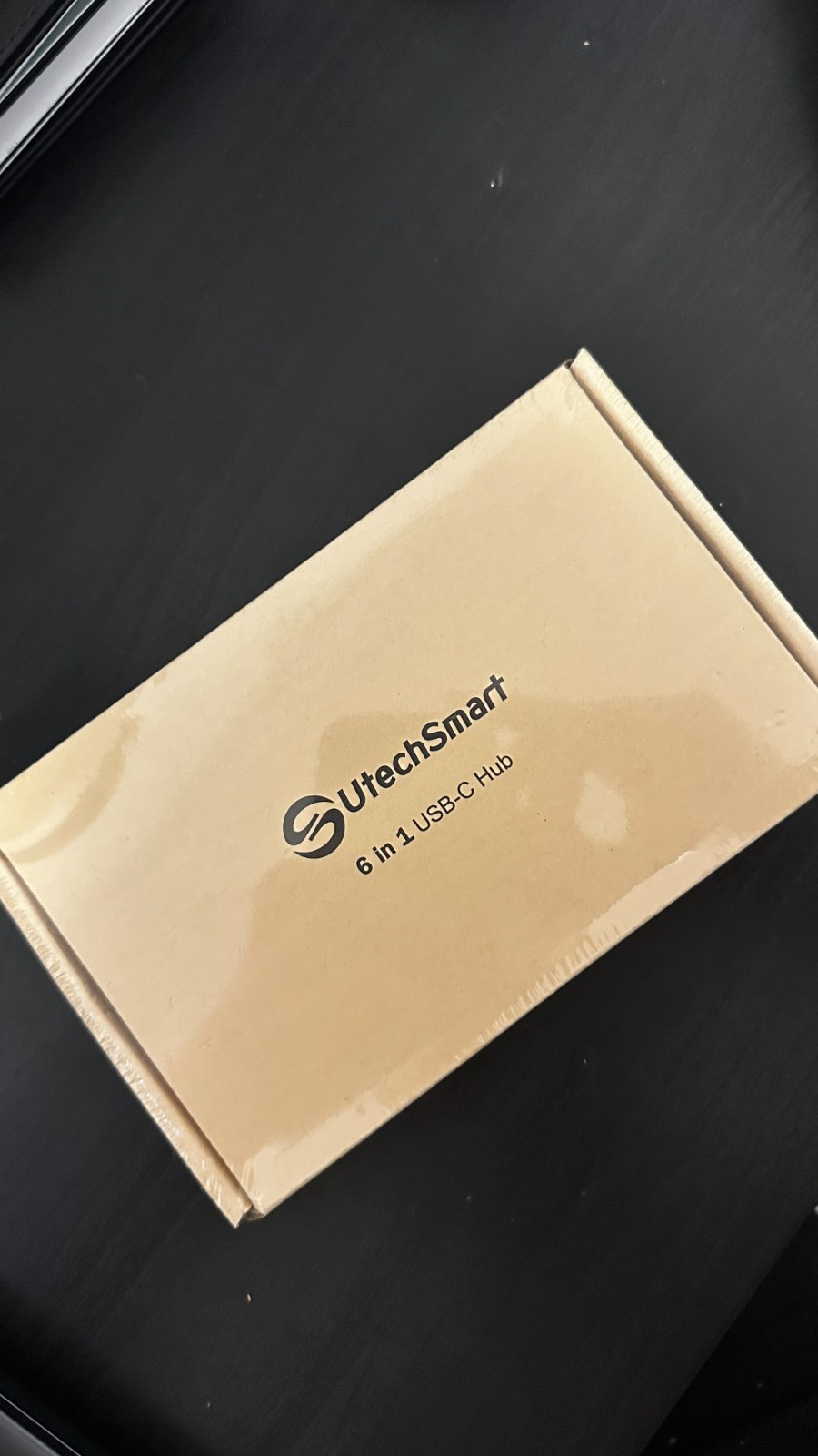 UtechSmart 6-in-1 USB-C Hub Dock UCN3273 – Brand New