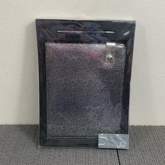 Ipad Case with Pen Set Silver Black Pebble Snap Closure 10" X 8" OfficeMax New