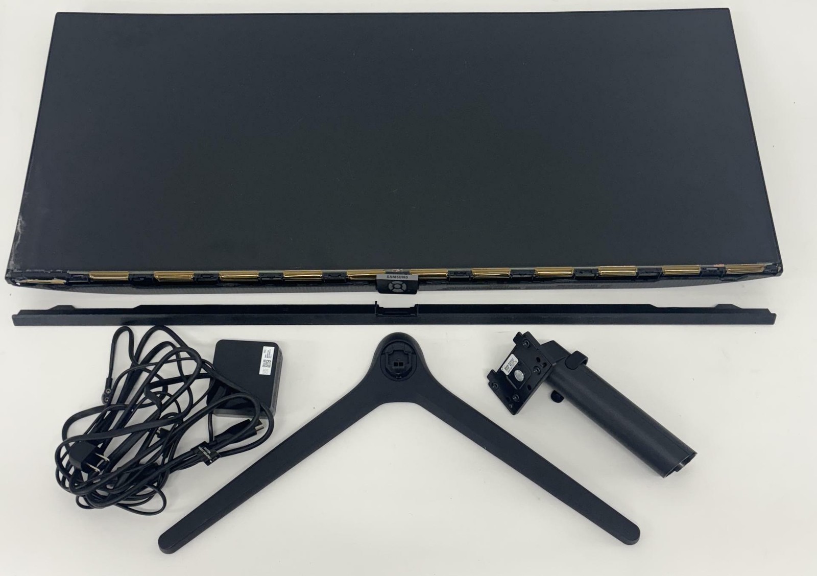 SAMSUNG 34" ViewFinity S50GC Series Ultrawide QHD Monitor (Damaged) READ