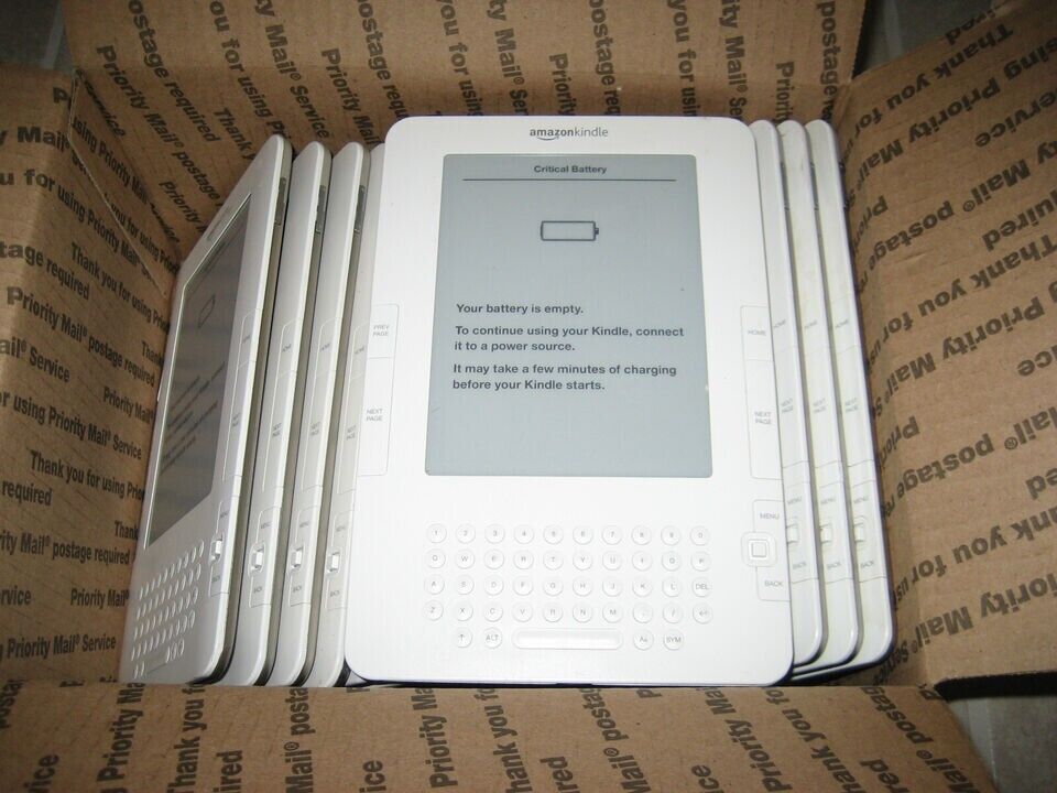 Lot of 20 - Amazon Kindle 2nd Generation Model D00701
