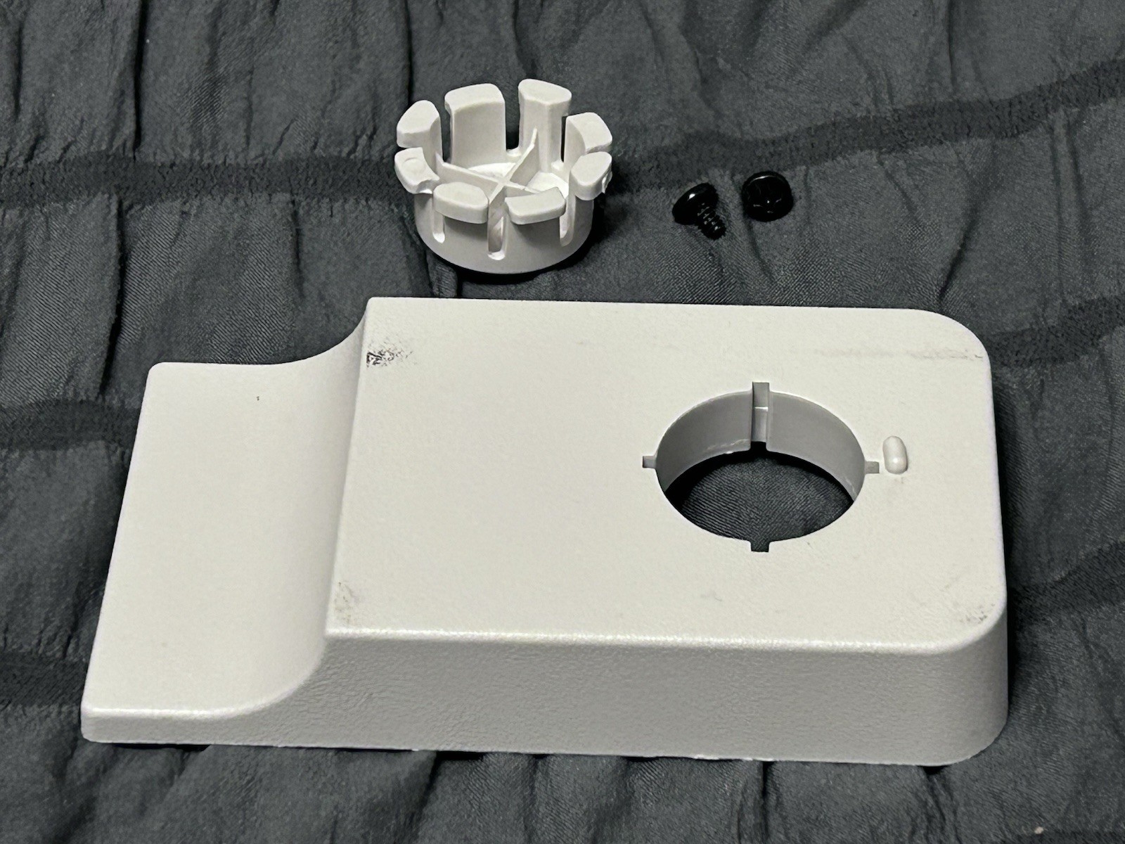 Thermaltake Level 10 GT Snow Edition Base Stand Swivel Support Foot