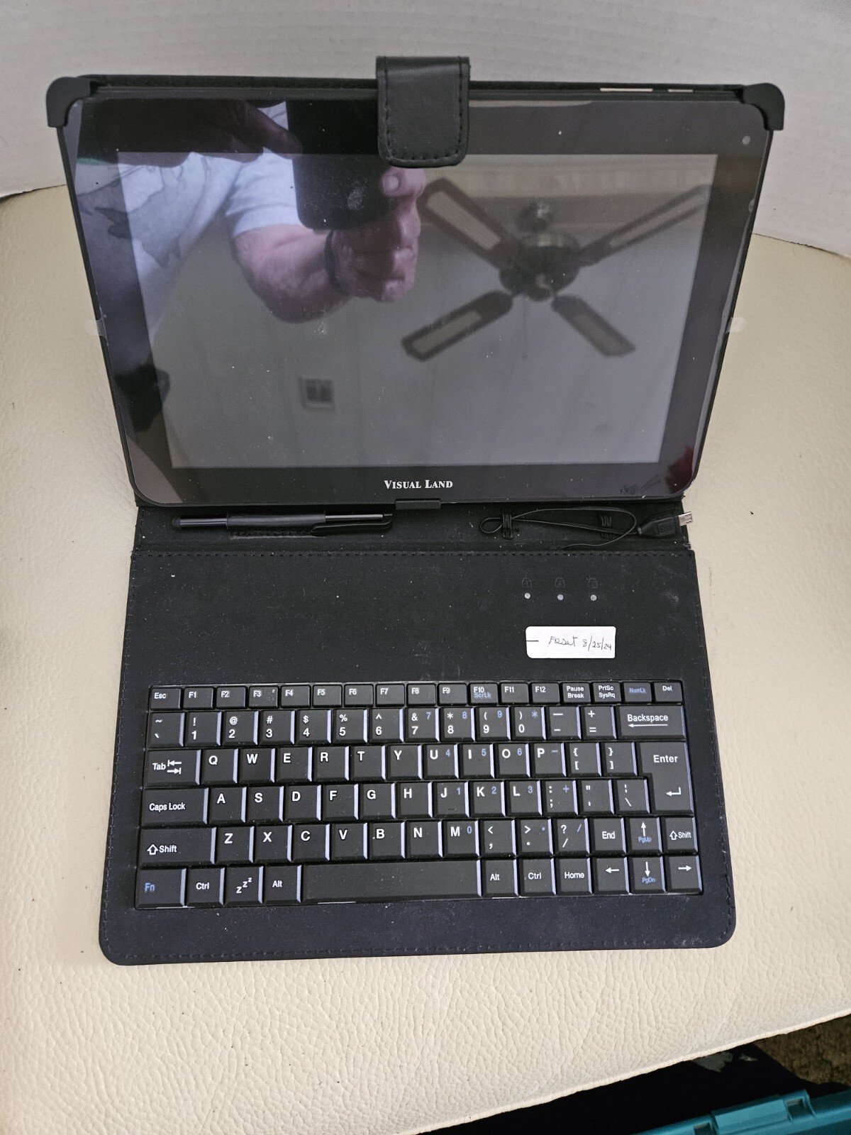 Visual Land Prestige 10 - never used tablet in original box.  s