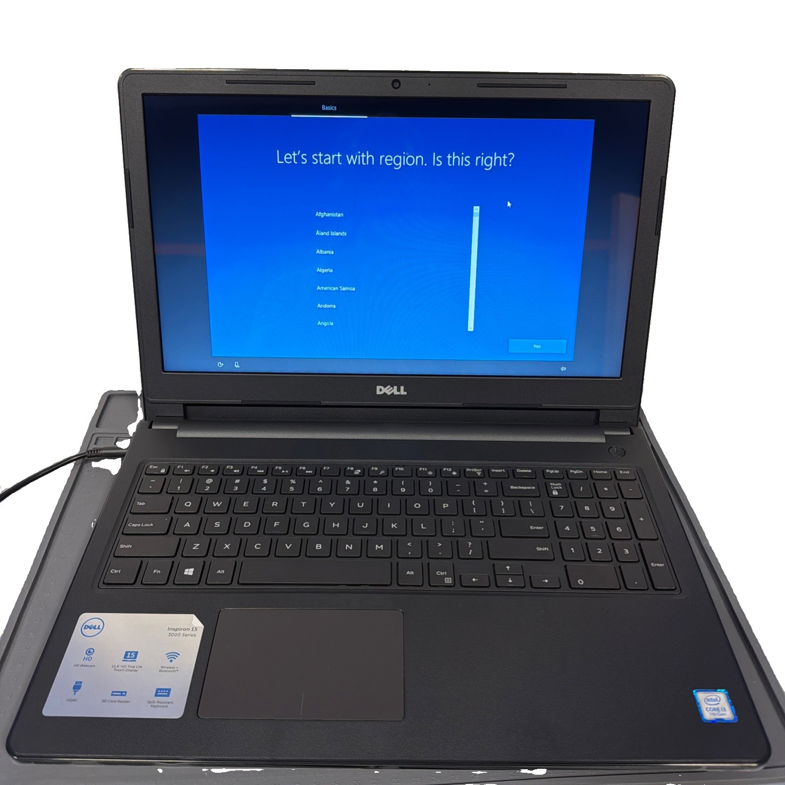 Dell Inspiron 15 3567 15.6" (128GBIntel Core i3 7th Gen., 2.70GHz, 8GB) Laptop