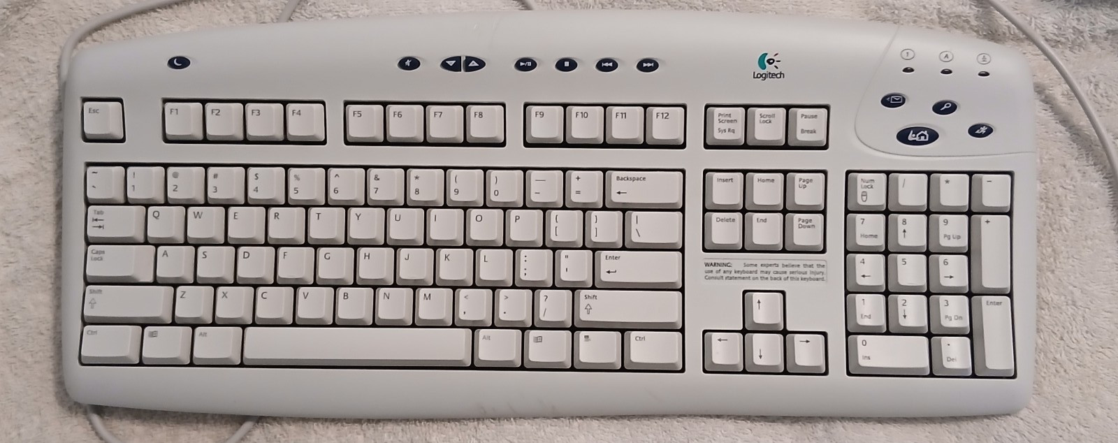 Logitech Internet Multimedia PS/2 Keyboard Model Y-SE8