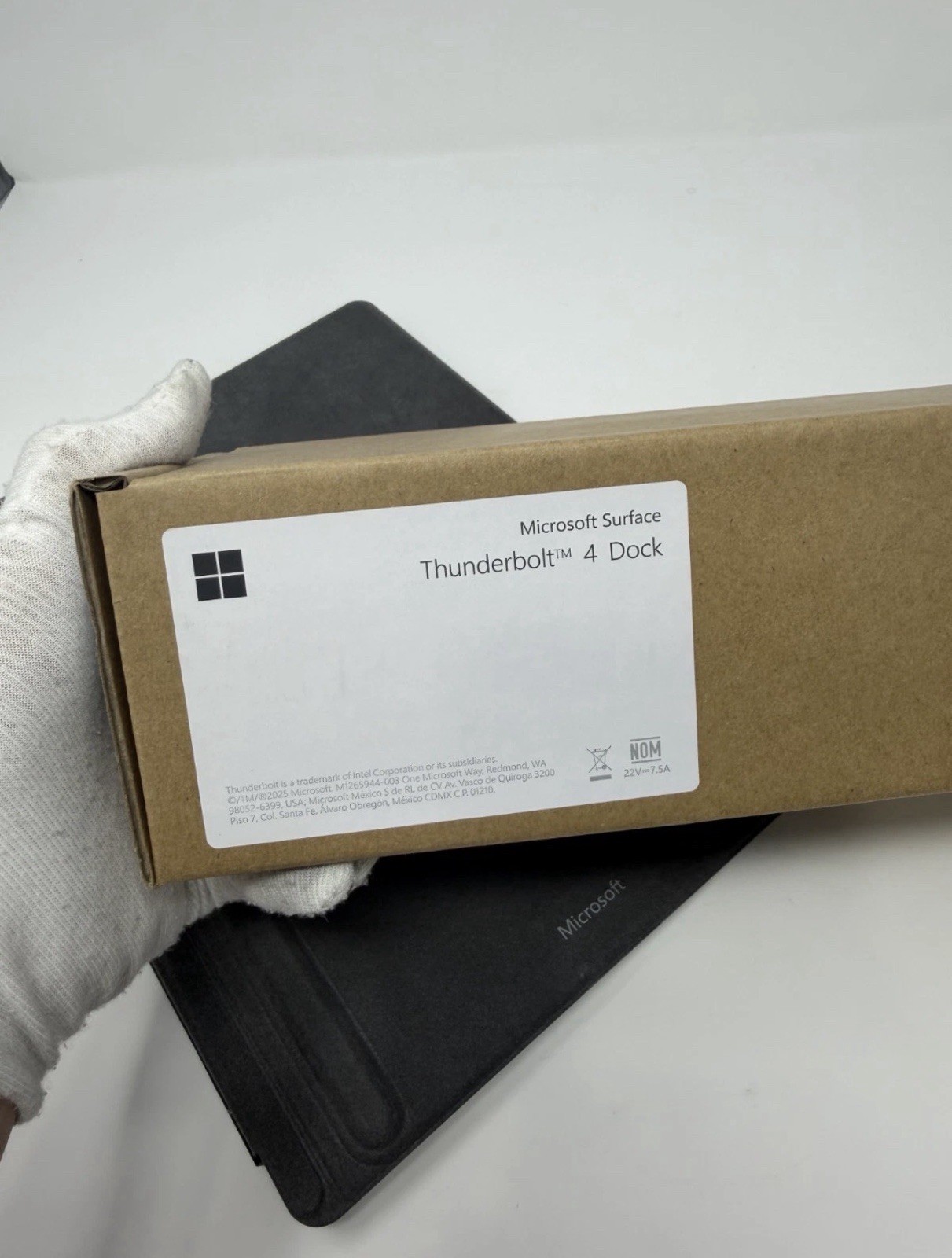 NEW Microsoft SURFACE THUNDERBOLT 4 Dock T8I-00001 ORIGINAL FACTORY SEALED BOX