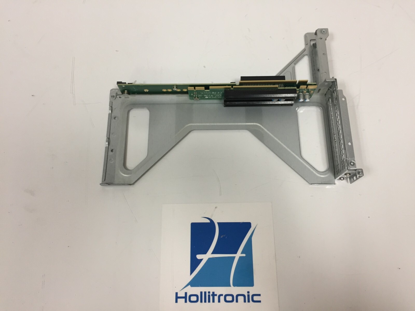 Supermicro RSC-R1UW-2E16 REV:2 & RSC-UMR-8 REV:1 w/ 01-SC81962-XX00T 101 Bracket