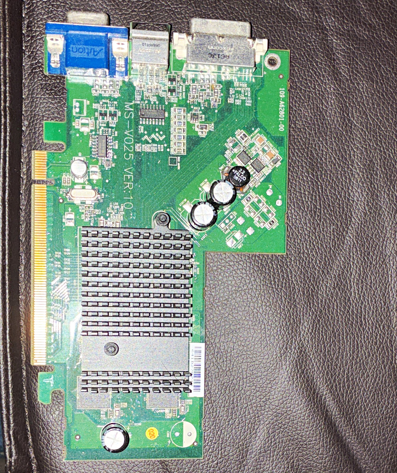 ATI MS-V025 VER:1.0 PCI Express Graphics Card 109-A62801-00 DVI VGA S-Video