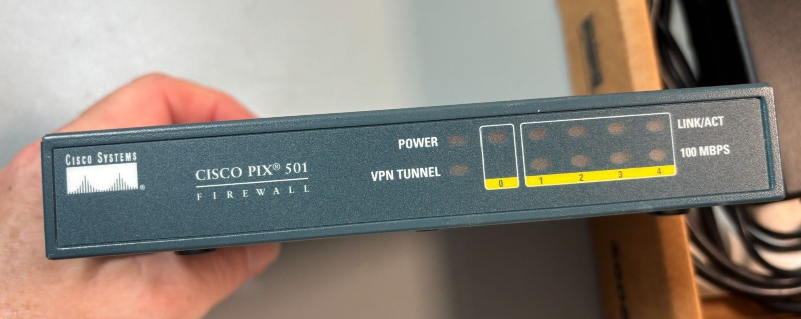 Cisco Pix 501 Firewall With Disc & Power Adapter - VPN Security Device