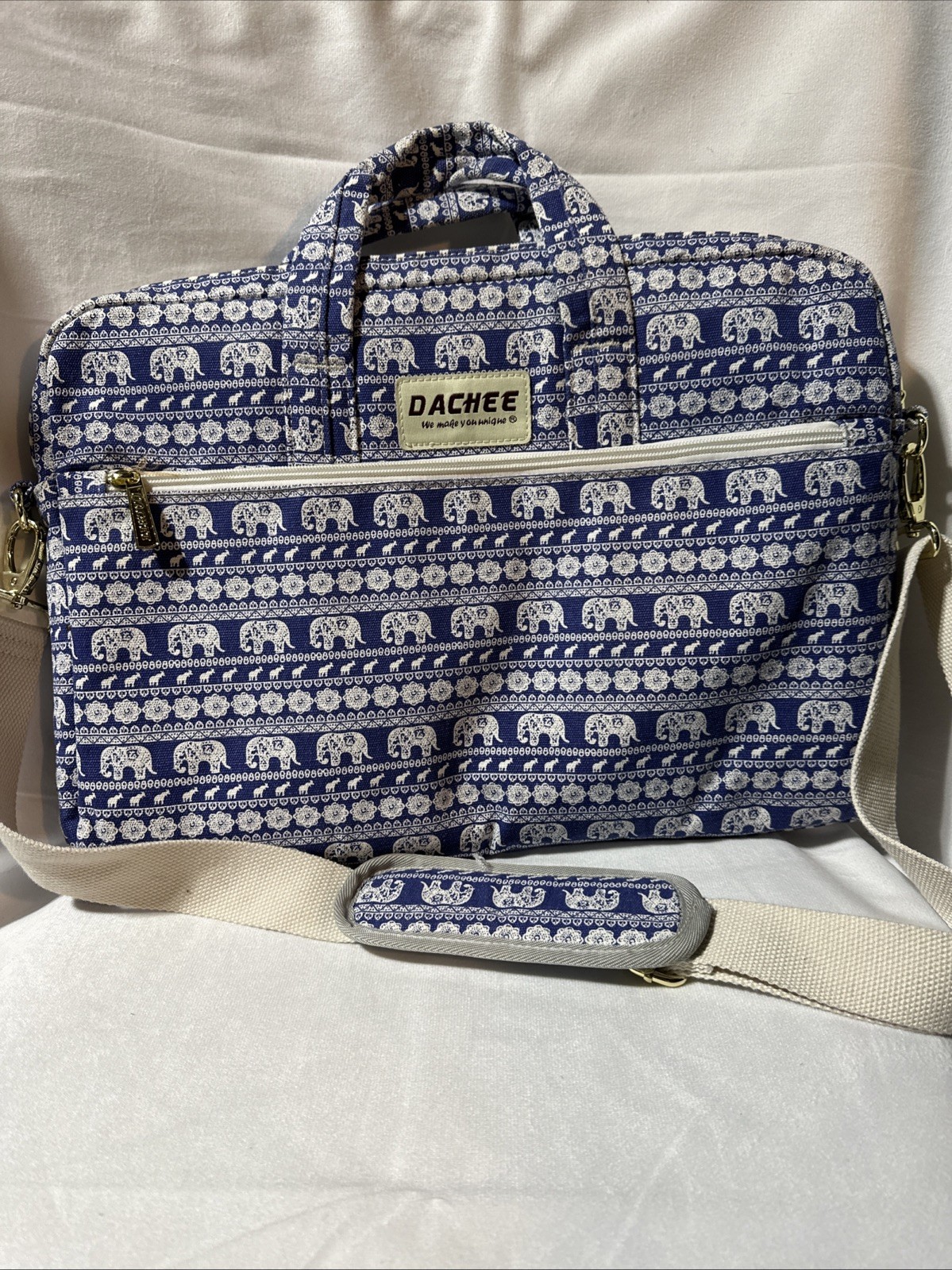 Dachee Laptop Bag  Canvas Elephant Pattern Shoulder Messenger  Blue Case