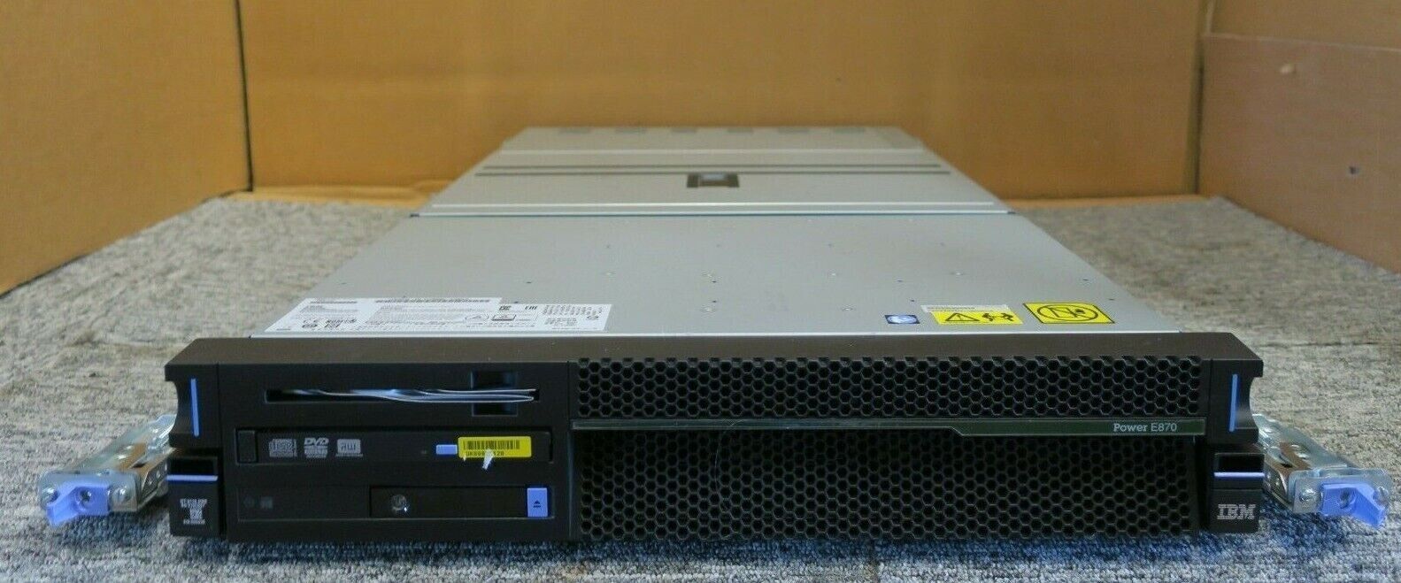 IBM Power 8 9119 MME ISERIES 00RR129 78CC-001 System 2U