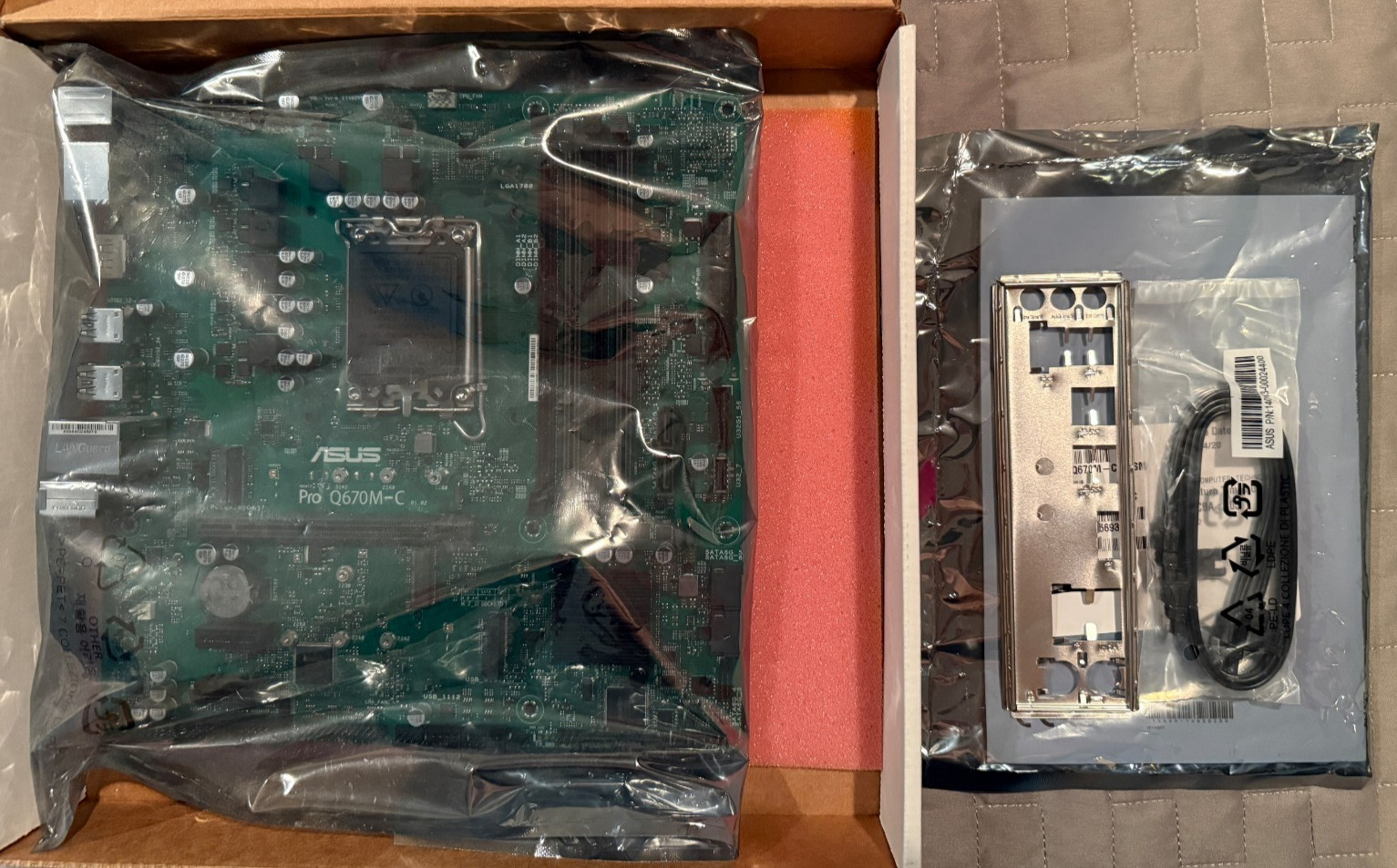 ASUS Pro Q670M-C CSM LGA1700 vPro Business Motherboard