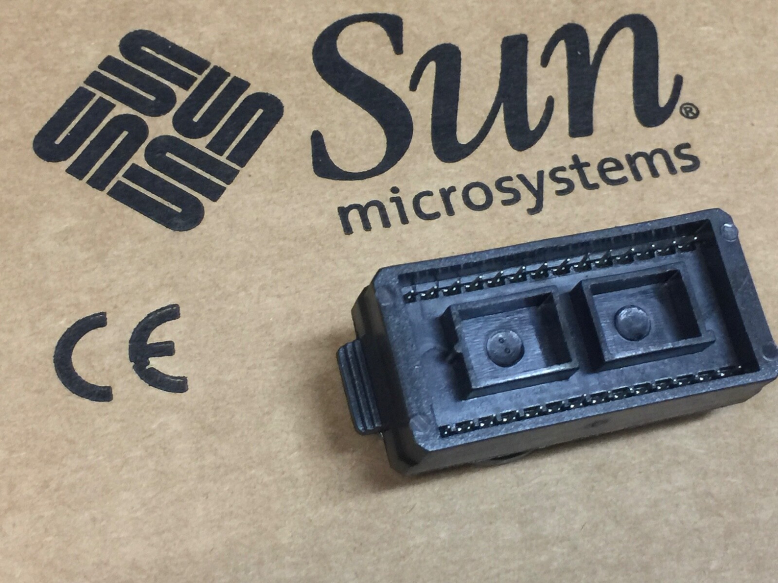 SUN 100-6948 NVRAM M48T59,NEW-Battery , Ultra 5/ Ultra 10 = "with- SOCKET"