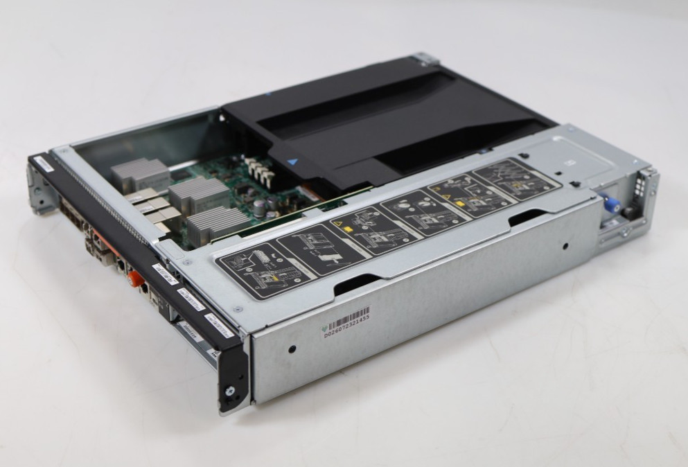 NetApp FAS8200 Filer Head Controller Board 111-02493 111-02493+D0 No RAM
