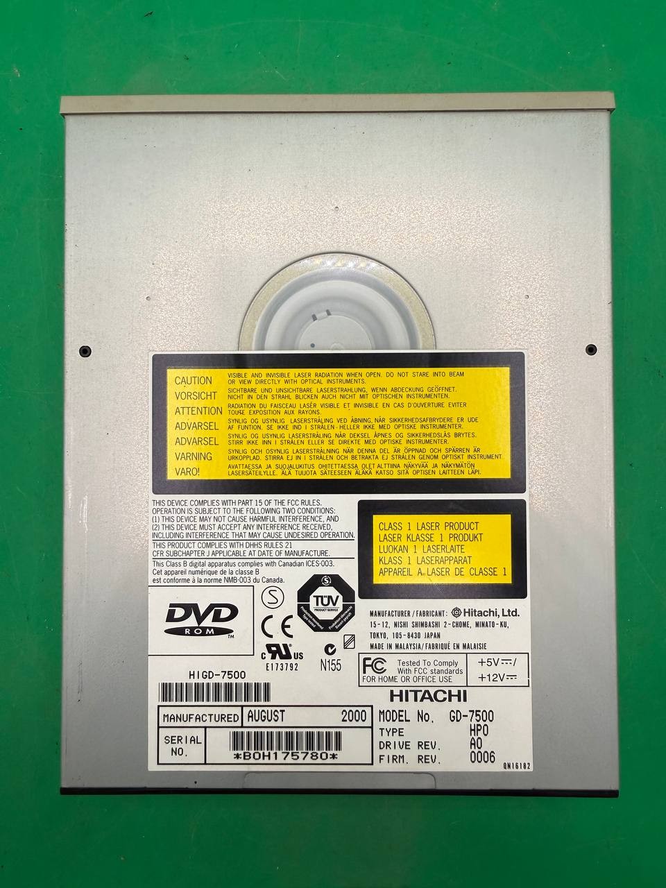 Hitachi GD-7500 Internal IDE DVD-ROM Drive 5.25in Beige TC