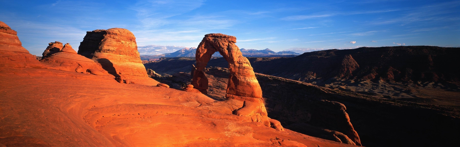 Landscape rock formation dual monitors arch arches Custom Gaming Mat Desk