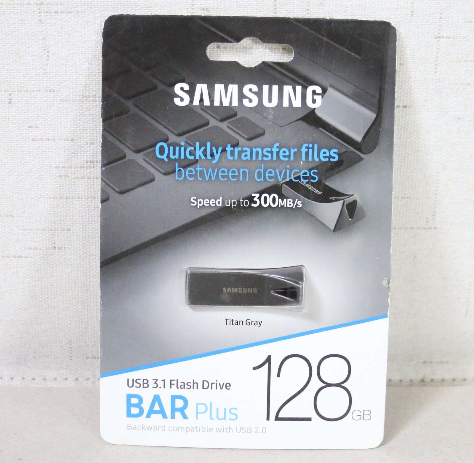 BRAND NEW Samsung Bar Plus 128Gb USB 3.1 Flash Drive Titan Gray 300MB/s