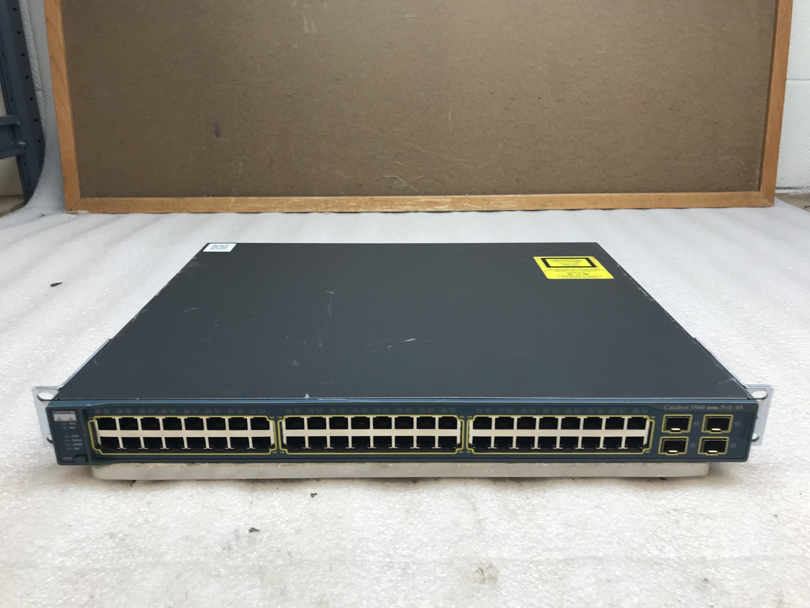 WS-C3560-48PS-S V05 Cisco Catalyst 3560 48-Port PoE Network Switch w/ Rack Ears