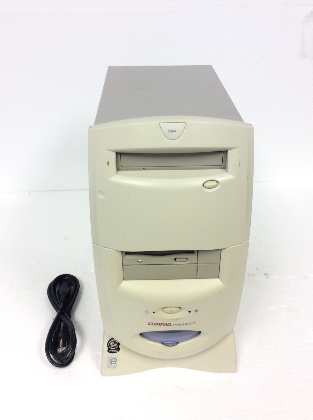 Compaq Presario 7594 Computer Celeron 566Mhz w/64Mb Ram, 3.5" Floppy, No HD